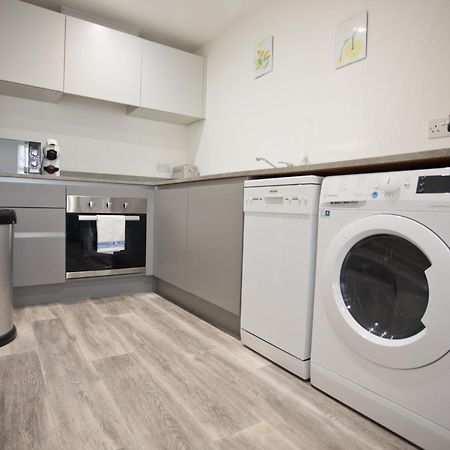 Sea Air - 2 Bedrooms - Parking - Mins To Beach Bournemouth Luaran gambar